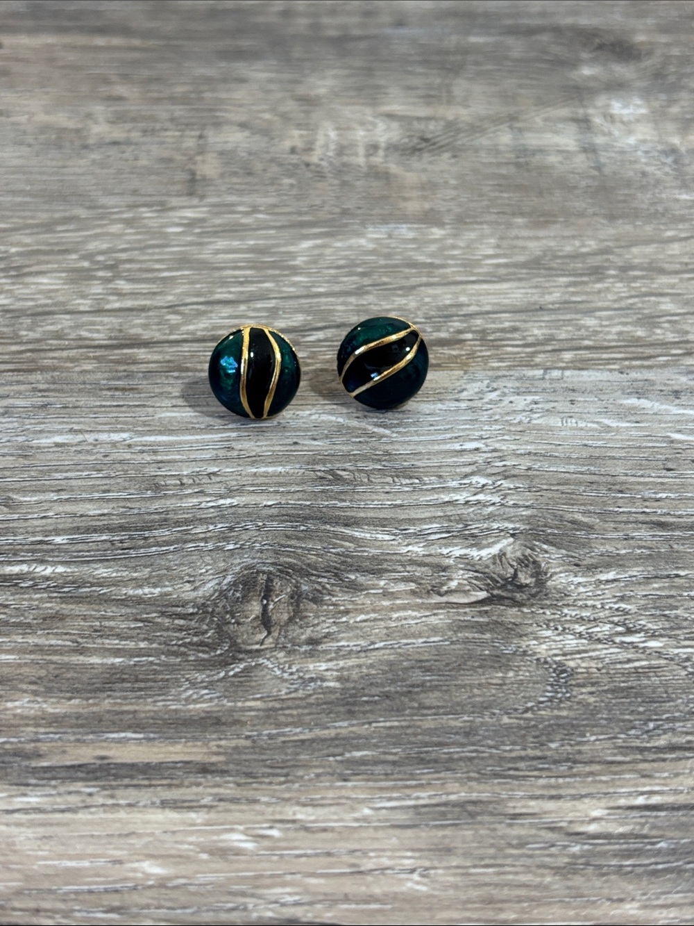Gold-Trim Dark Green & Black Round Stud Earrings
